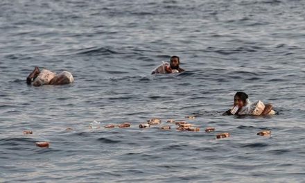 Trawler Pengangkut Pengungsi Rohingya Karam Di Laut Andaman
