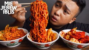 Tantangan Makan Mie Pedas Level “Neraka” Kembali Muncul