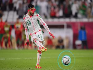FIFA Uji Coba Aturan 'Offside Otomatis' Berbasis Sensor Sepatu