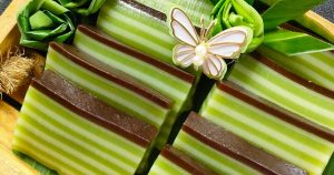 Kue Pepe Khas Betawi: Sensasi Lapis Sagu Dikupas Per Lembar