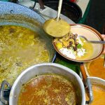 Nikmatnya Nasi Becek Nganjuk, Mirip Gulai Disajikan Pakai Sate