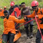 Tim SAR Siaga Penuh Di Jalur Pendakian Gunung Lawu