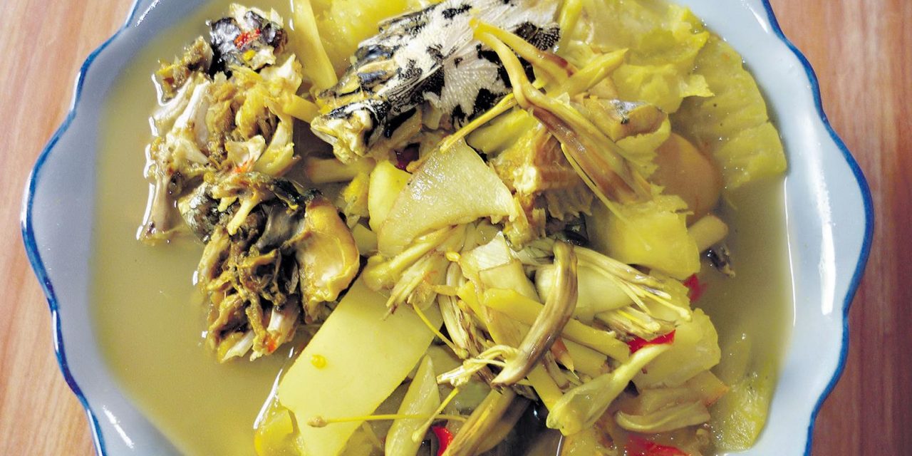 Gulai Rampai Khas Lampung: Tumisan Sayuran Liar Bumbu Terasi