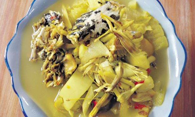 Gulai Rampai Khas Lampung: Tumisan Sayuran Liar Bumbu Terasi