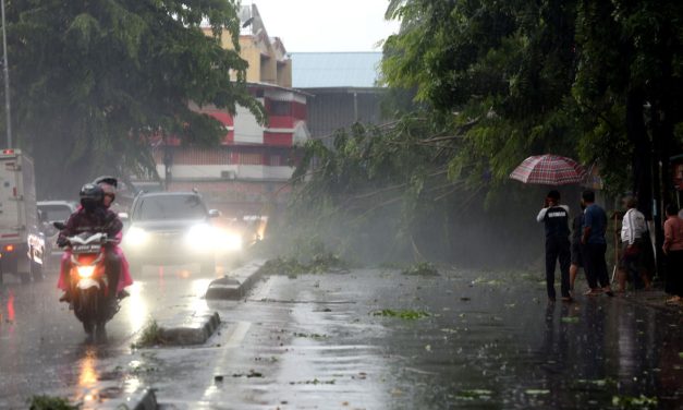 Peringatan Potensi Hujan Lebat Dan Angin Kencang Di 12 Wilayah