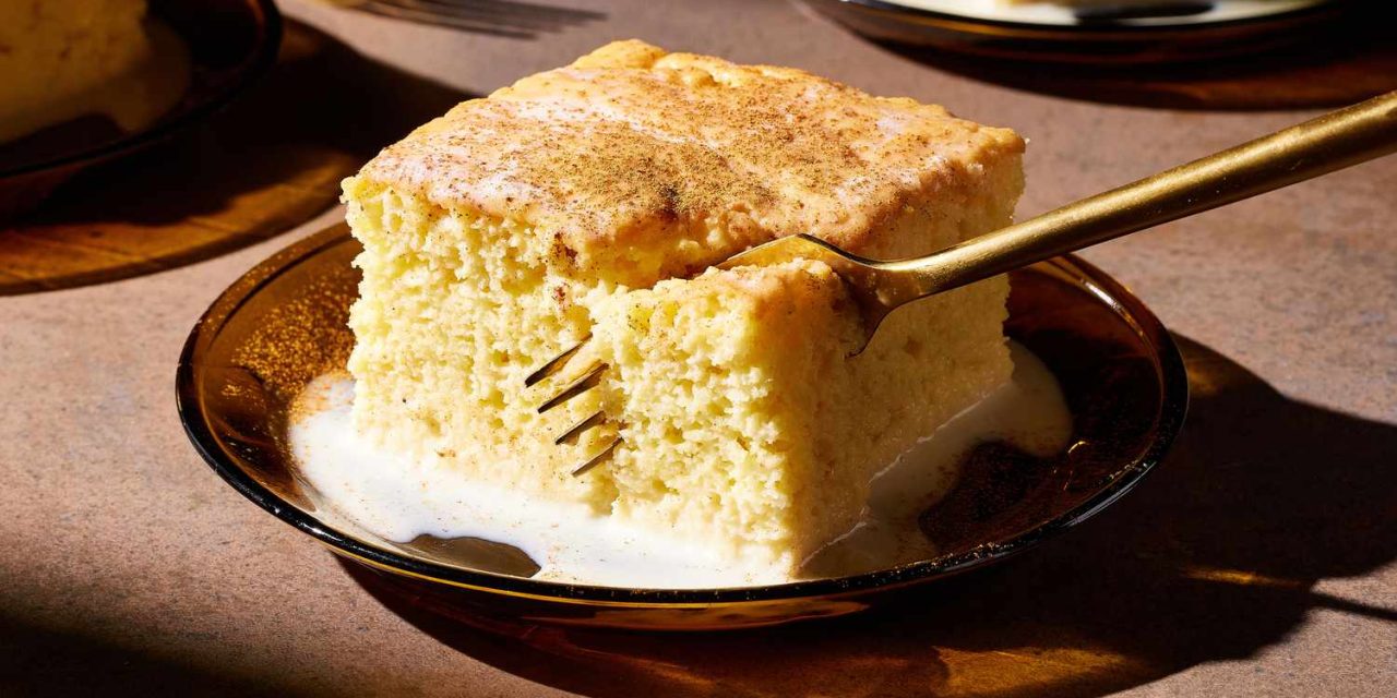 Pastel De Tres Leches Meksiko: Kue Spons Lumer Yang Direndam