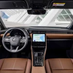 Lexus LBX Elegant Hybrid Hadirkan Interior Kulit Sintetis Eksklusif